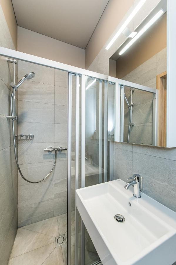 River City Apartments Каунас Екстер'єр фото